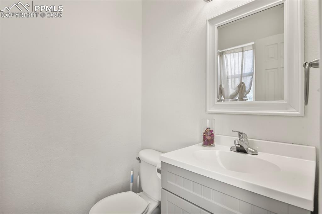 1925 Swearinger Drive Colorado Springs CO 80906