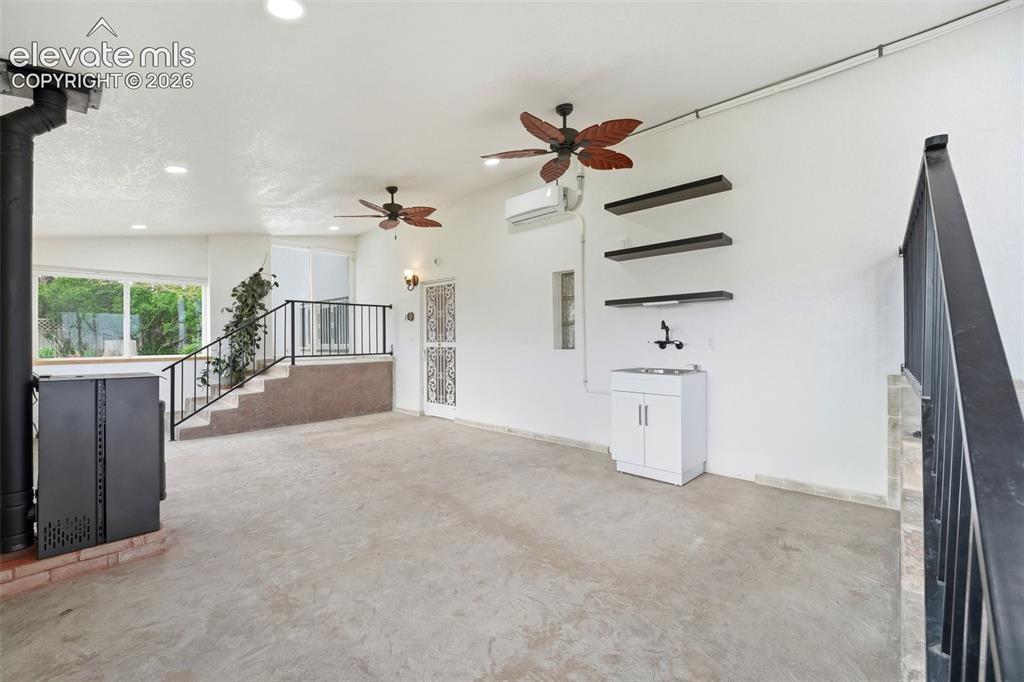 1069 Meadow Lane Pueblo CO 81006