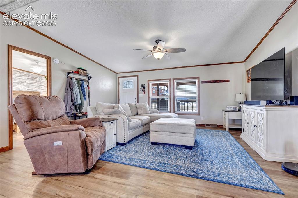 83 Ridge Point Circle Divide CO 80814