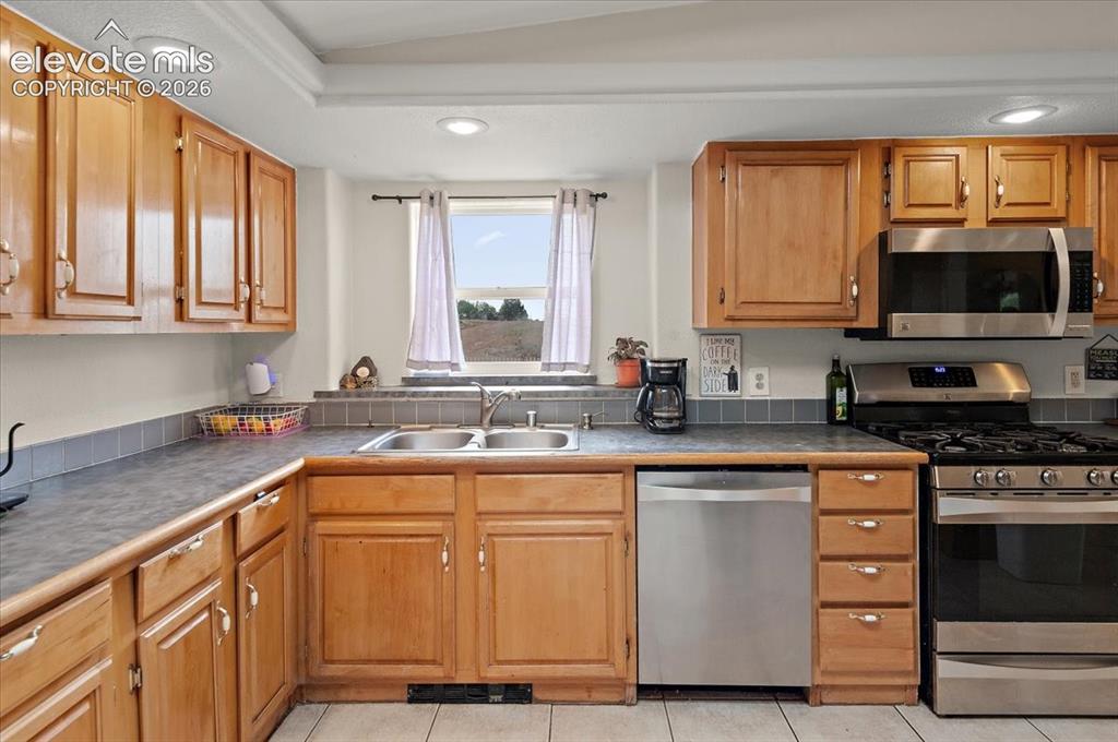 544 N Raymont Drive Pueblo CO 81007