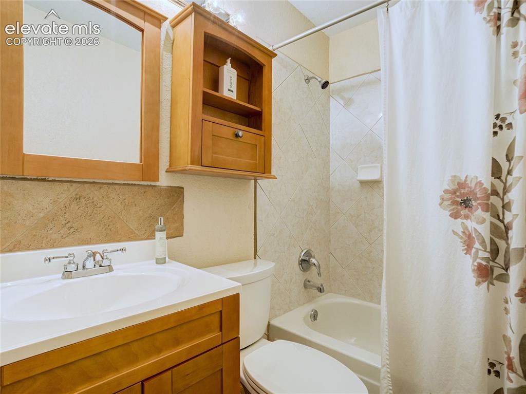 5915 Pemberton Way Colorado Springs CO 80919