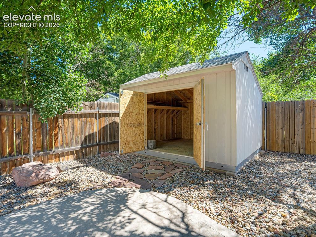 5915 Pemberton Way Colorado Springs CO 80919