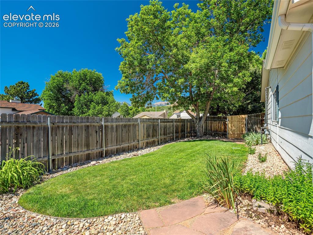 5915 Pemberton Way Colorado Springs CO 80919