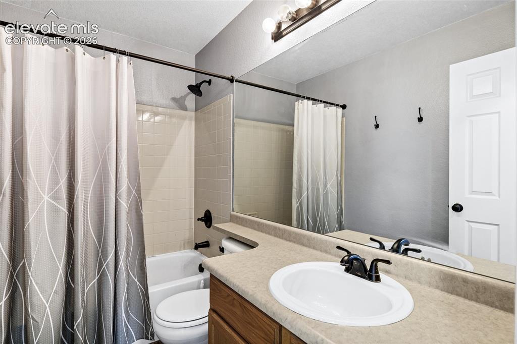 4262 Knollvale Drive Colorado Springs CO 80922
