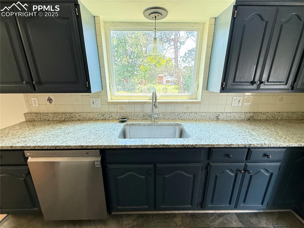 251 Fay Drive Colorado Springs CO 80911