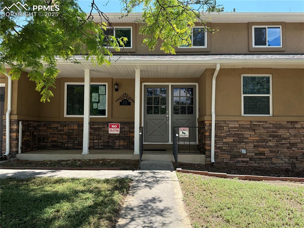 251 Fay Drive Colorado Springs CO 80911