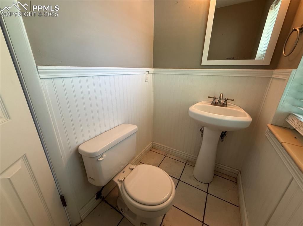 251 Fay Drive Colorado Springs CO 80911