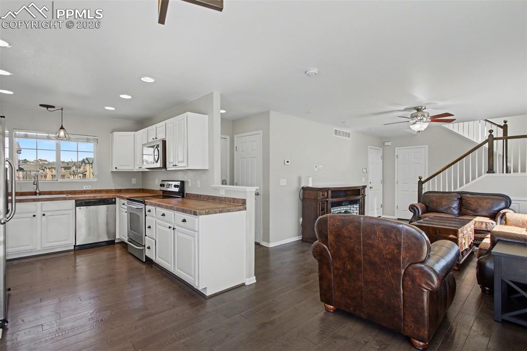 2143 Shady Aspen Drive Colorado Springs CO 80921