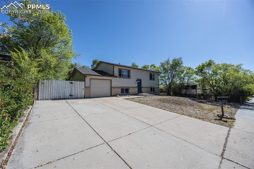 3410 El Morro Road Colorado Springs CO 80910