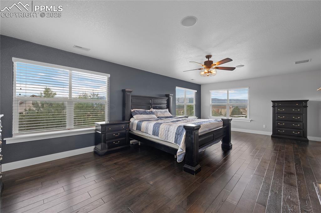 1069 Glengary Place Colorado Springs CO 80921