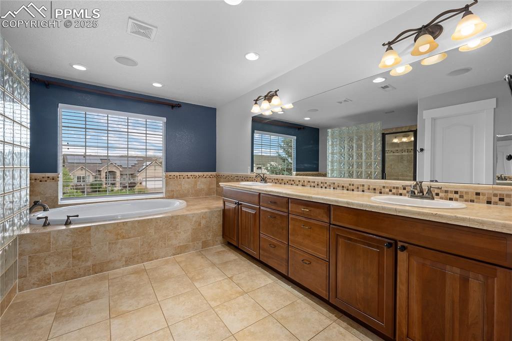 1069 Glengary Place Colorado Springs CO 80921
