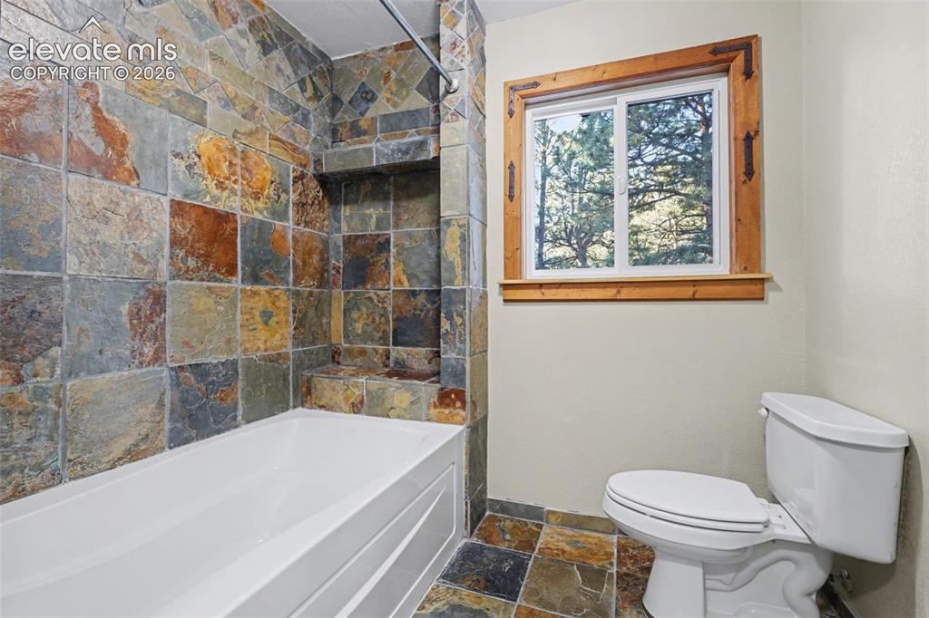 3375 Pinehurst Circle Colorado Springs CO 80908