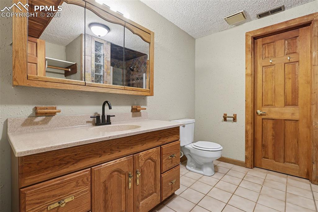 3375 Pinehurst Circle Colorado Springs CO 80908