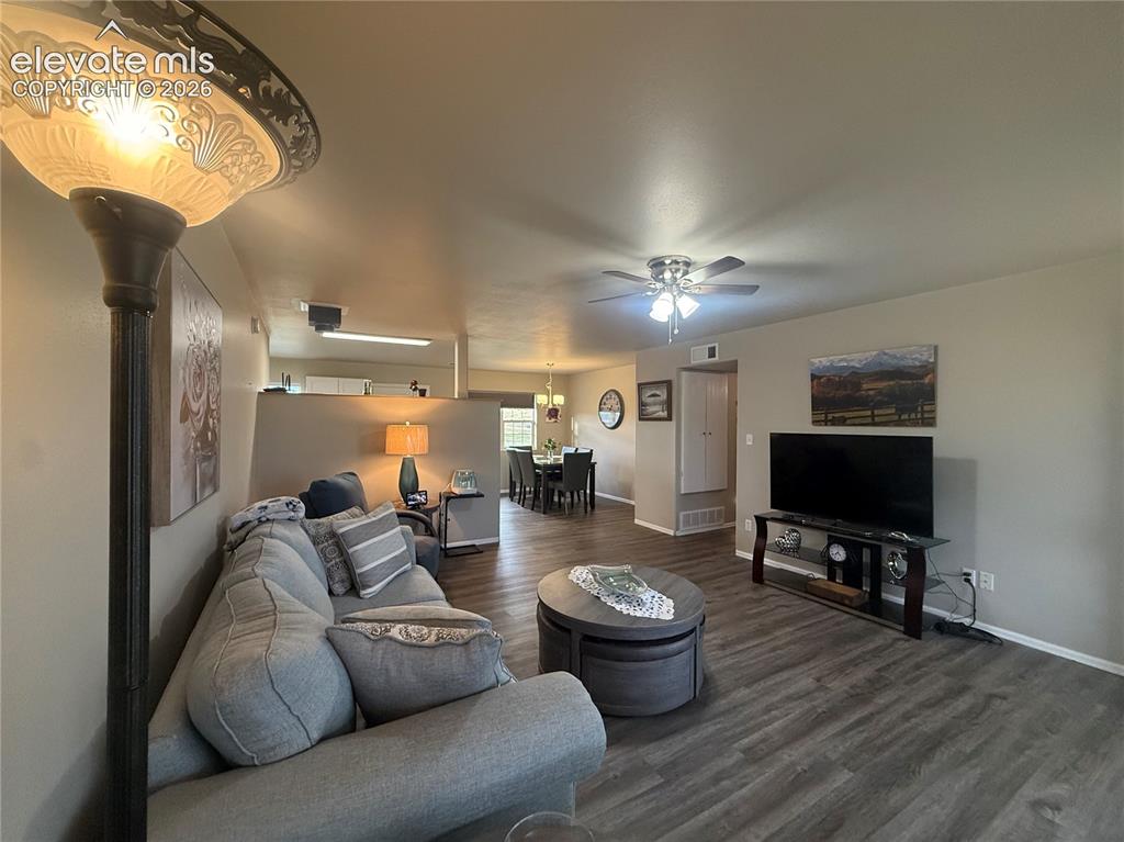 17 Garfield Circle Florissant CO 80816
