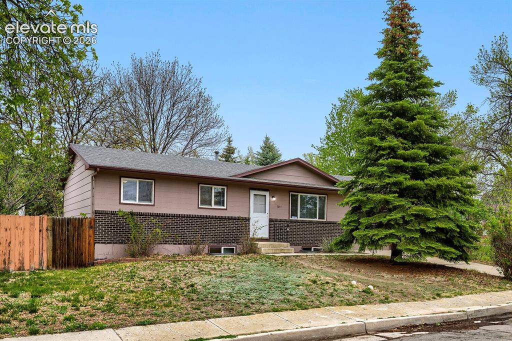 3853 Vaquero Circle Colorado Springs CO 80918