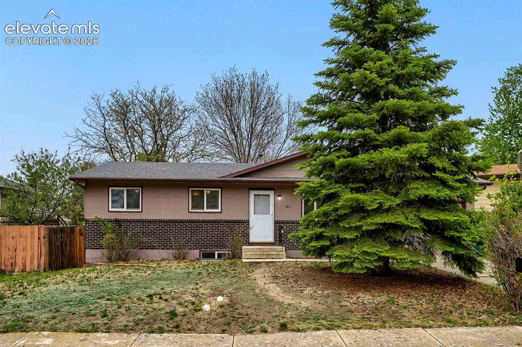 3853 Vaquero Circle Colorado Springs CO 80918