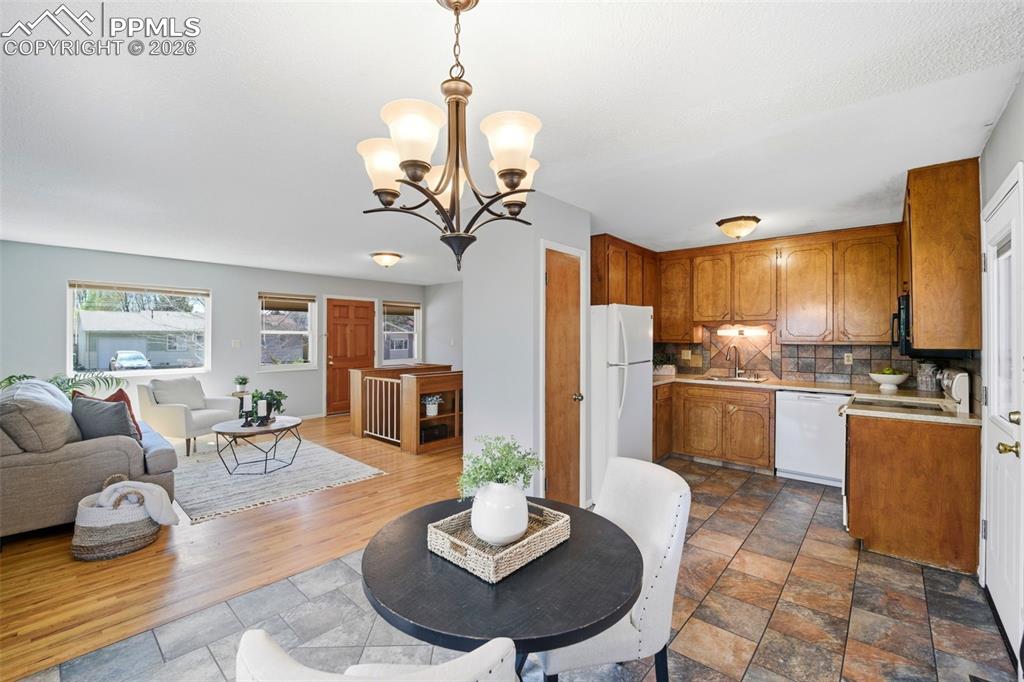3708 Windflower Circle Colorado Springs CO 80918