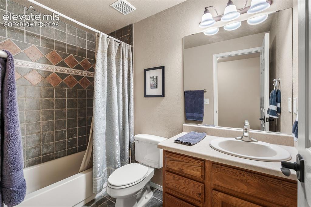 5655 Bridlespur Ridge Place Colorado Springs CO 80918