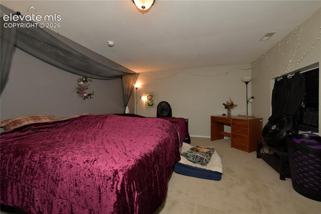 4885 Hunters Run Colorado Springs CO 80911
