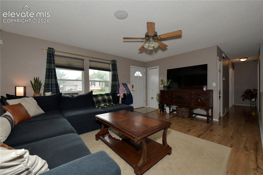 4885 Hunters Run Colorado Springs CO 80911