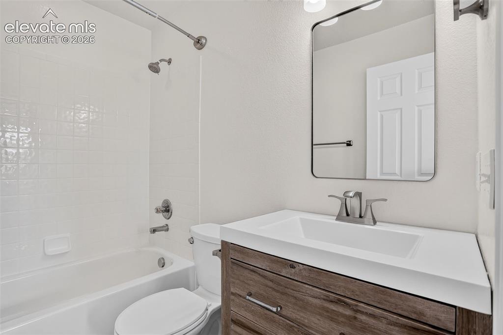 1363 Yellow Granite Way Monument CO 80132