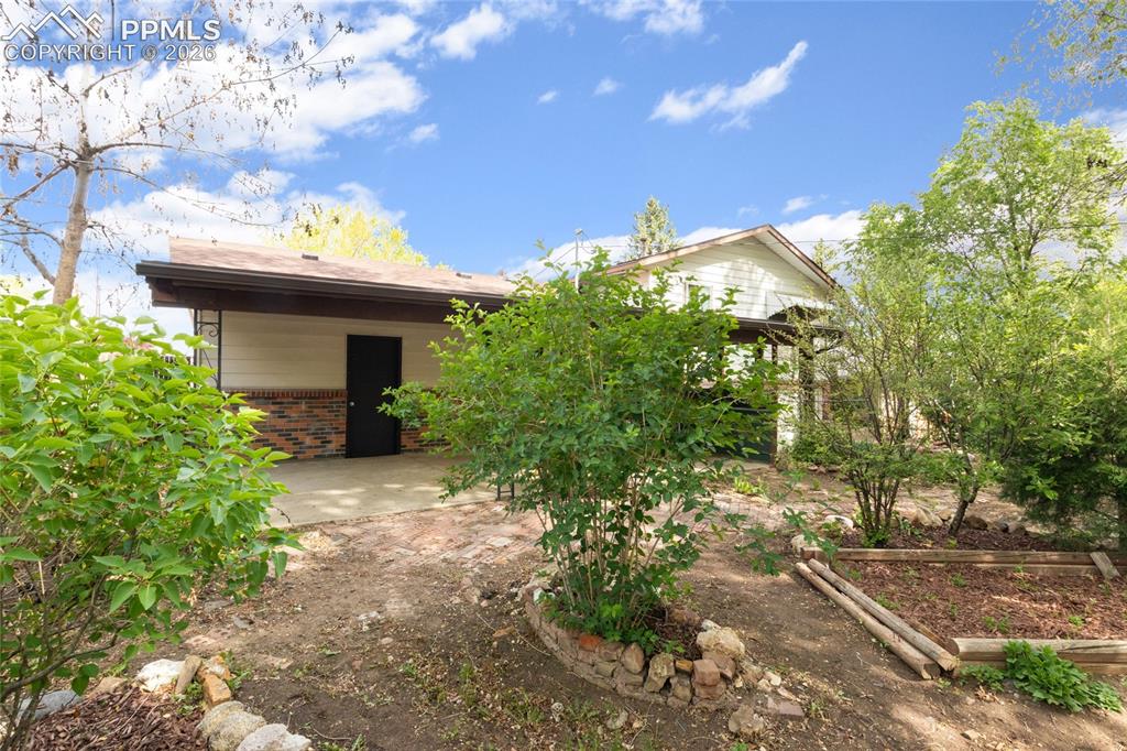 1215 Yosemite Drive Colorado Springs CO 80910