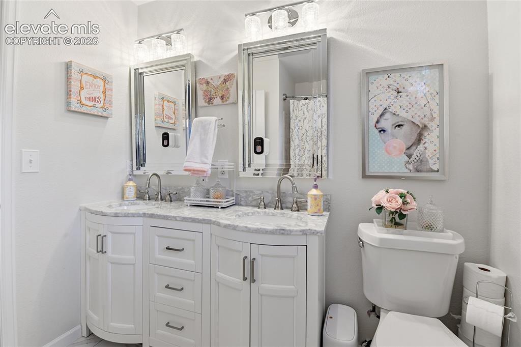 3004 Ravenhill Circle Littleton CO 80126