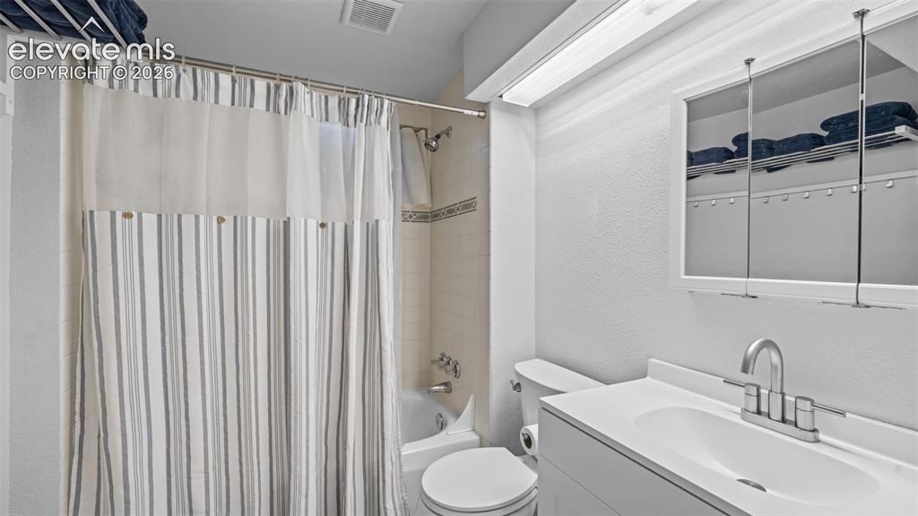 3848 Fetlock Circle Colorado Springs CO 80918