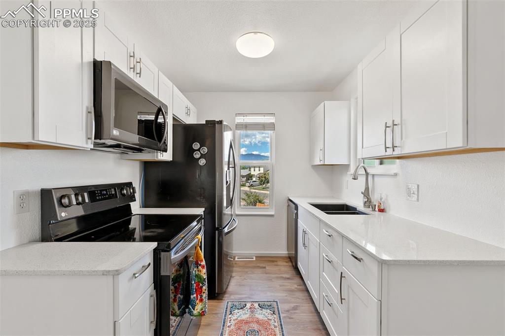 2025 Grosbear Lane Colorado Springs CO 80916