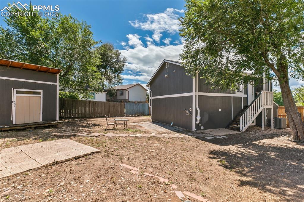 2025 Grosbear Lane Colorado Springs CO 80916