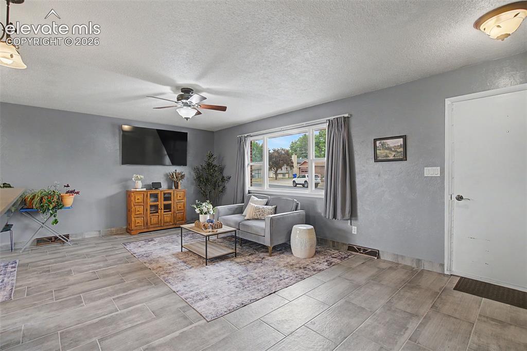 2110 Greenwich Circle Colorado Springs CO 80909