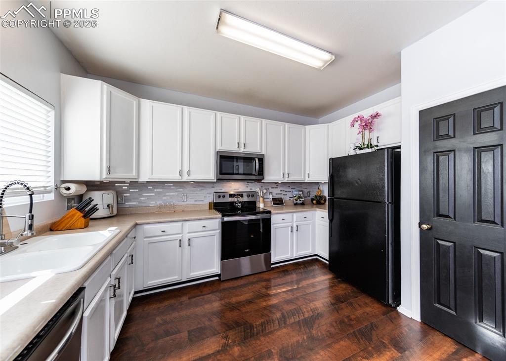2214 Cowhand Place Pueblo CO 81008