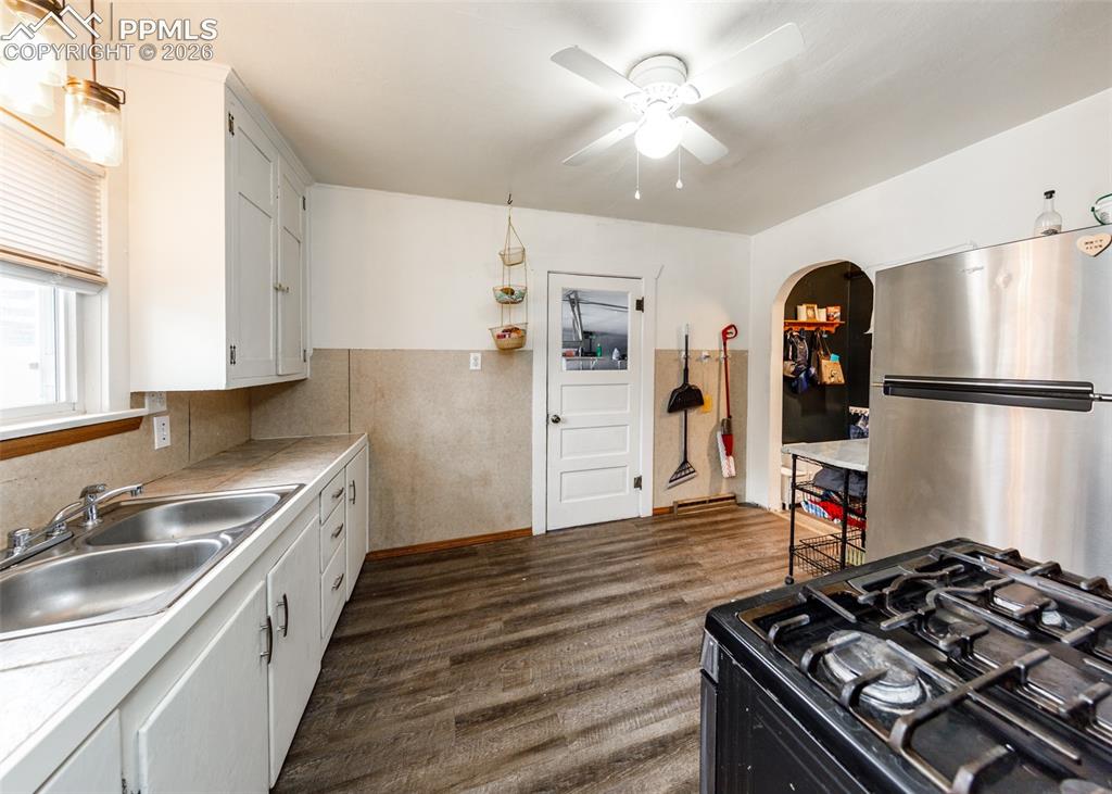 2035 Pine Street Pueblo CO 81004