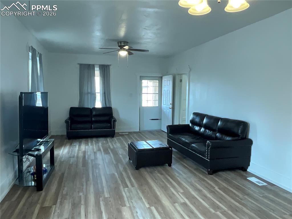1122 E 4th Street Pueblo CO 81001
