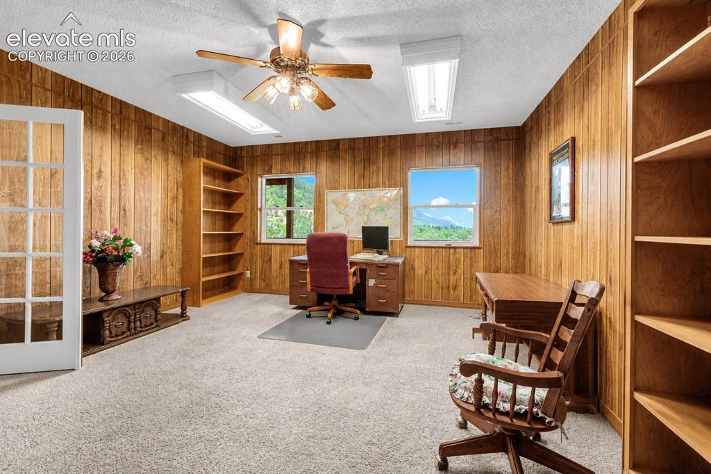 950 Sugar Loaf Road Manitou Springs CO 80829