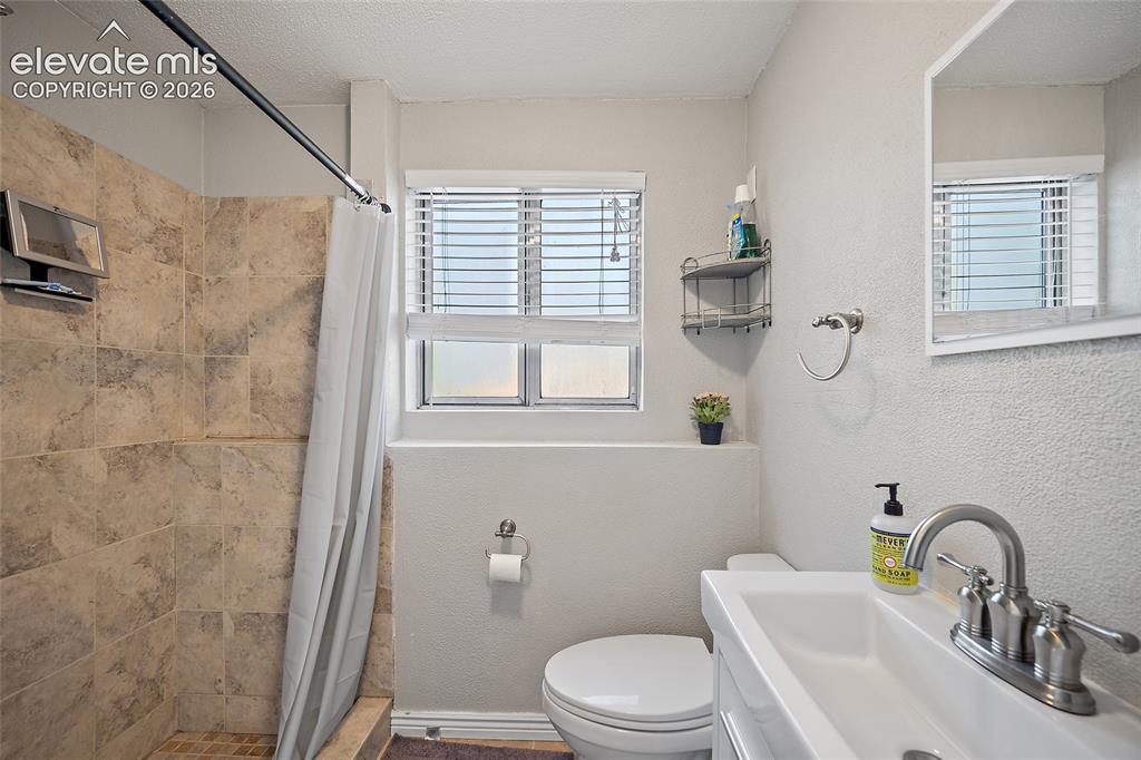 4140 Tulip Way Colorado Springs CO 80907