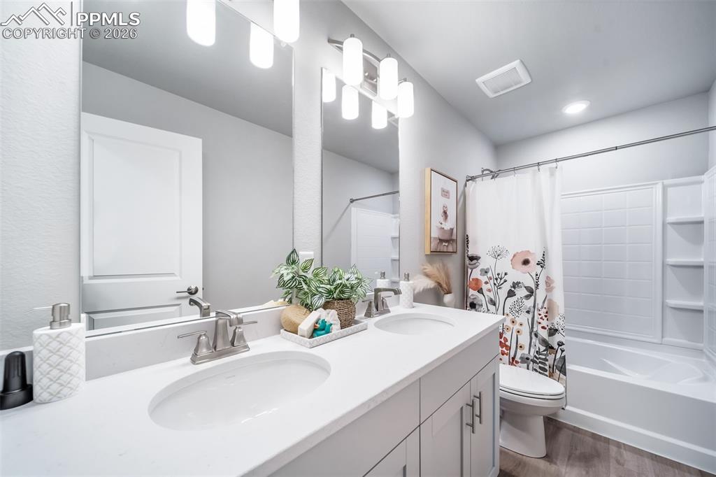 4927 Eddleman Court Colorado Springs CO 80925