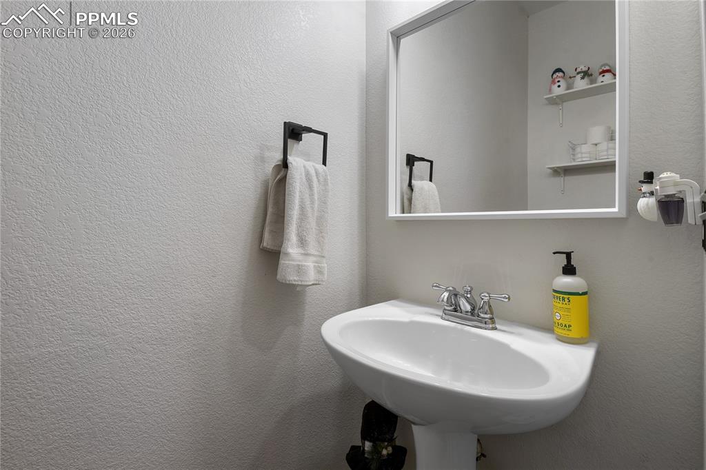 2267 St James Drive Colorado Springs CO 80910