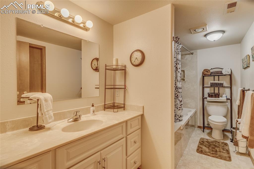 7501 Tudor Road Colorado Springs CO 80919