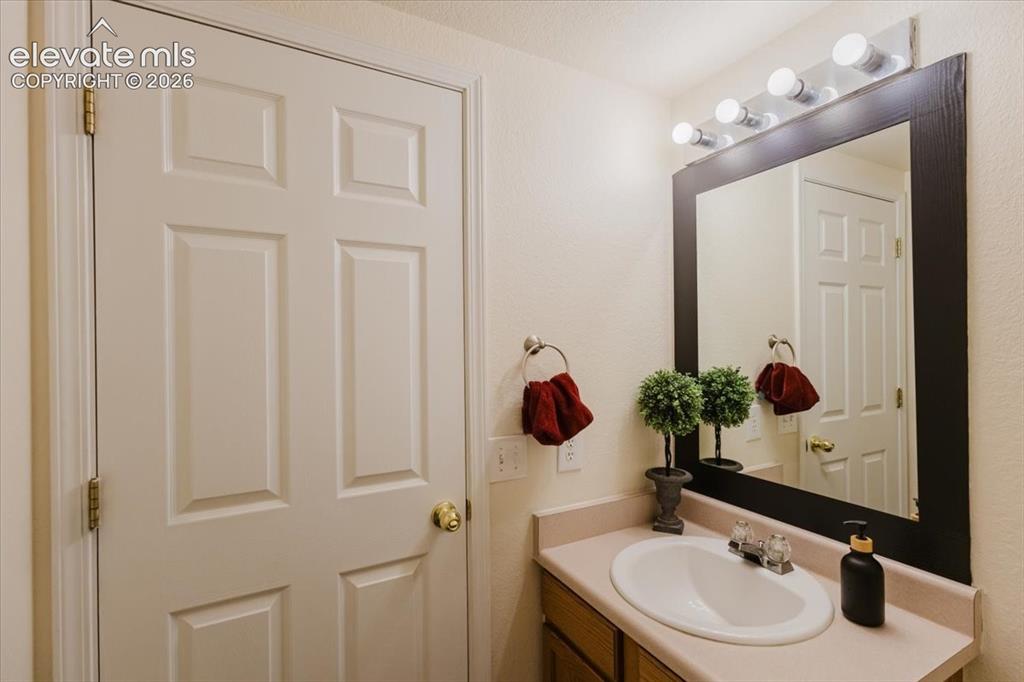 6720 Kristy Lane Colorado Springs CO 80915