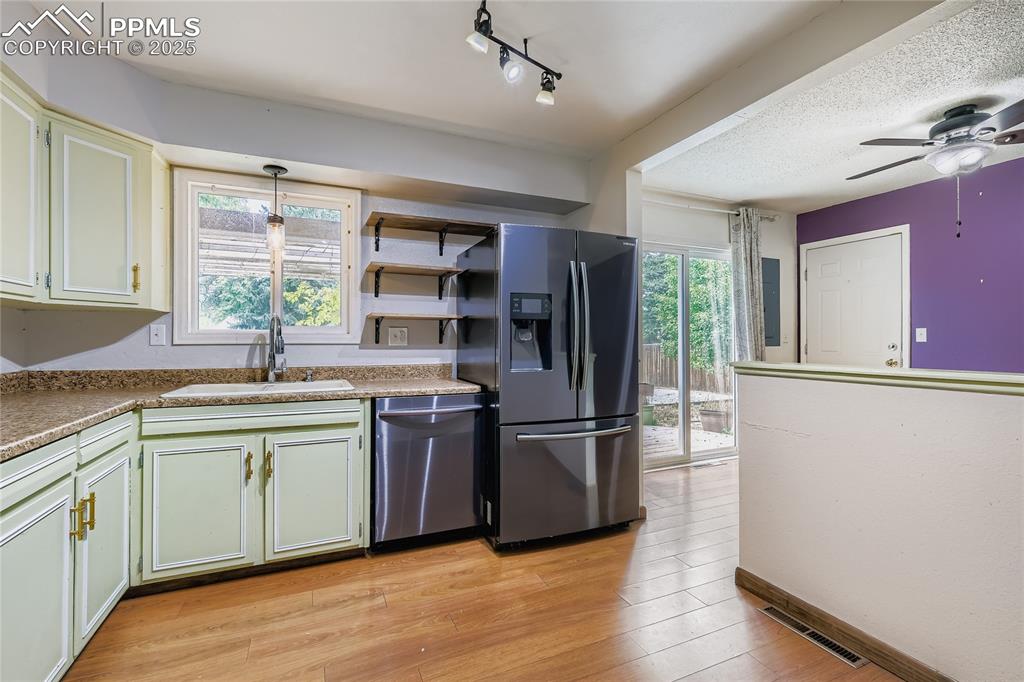 4806 Sprucewood Drive Colorado Springs CO 80918