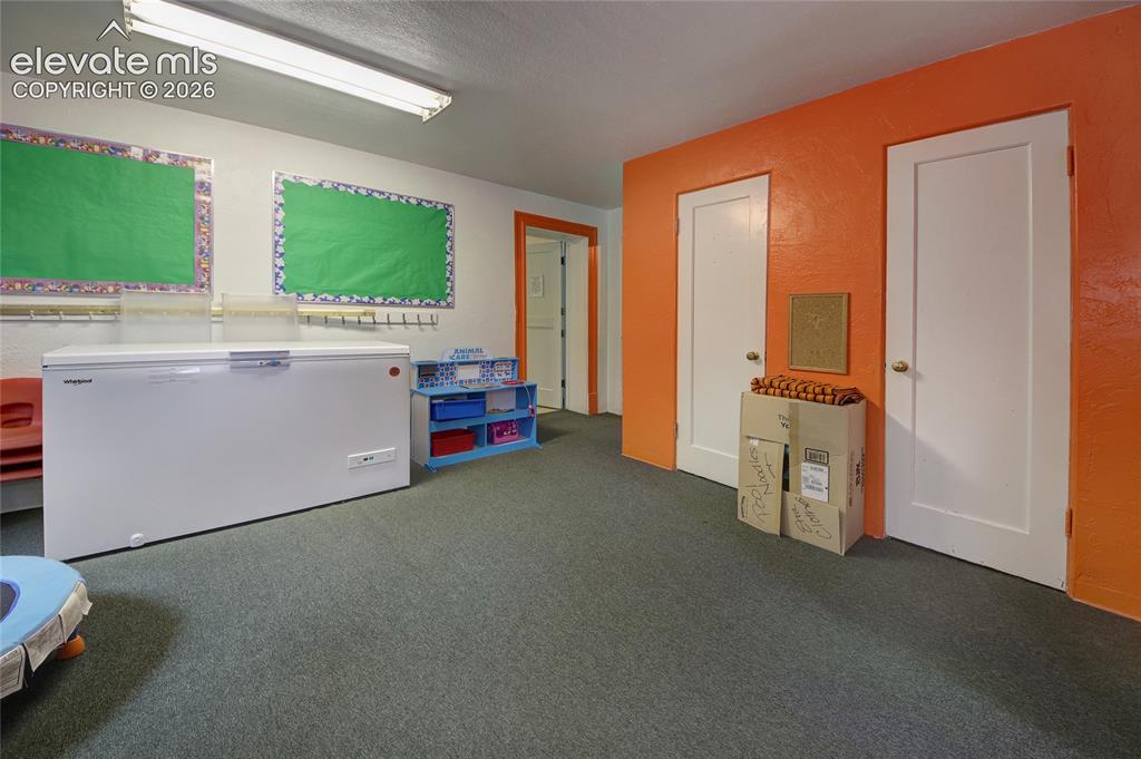 1015 W Cheyenne Road Colorado Springs CO 80906