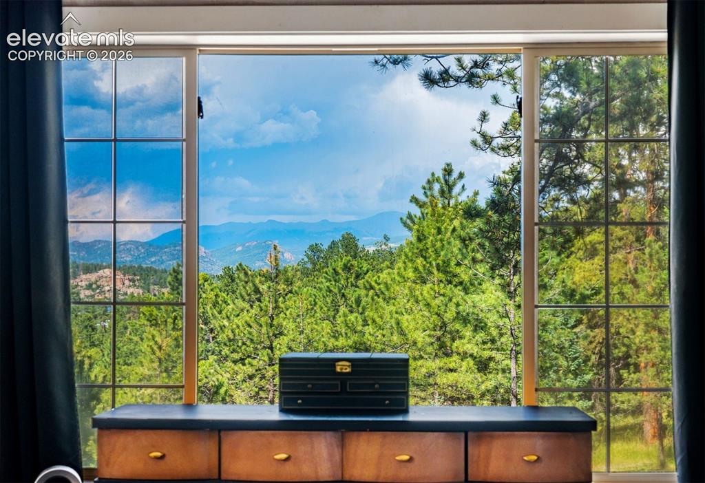 986 Apache Road Florissant CO 80816