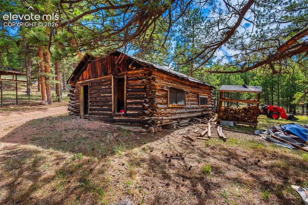 986 Apache Road Florissant CO 80816