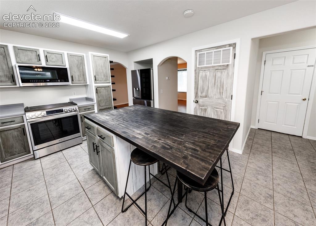 6929 Ketchum Drive Colorado Springs CO 80911