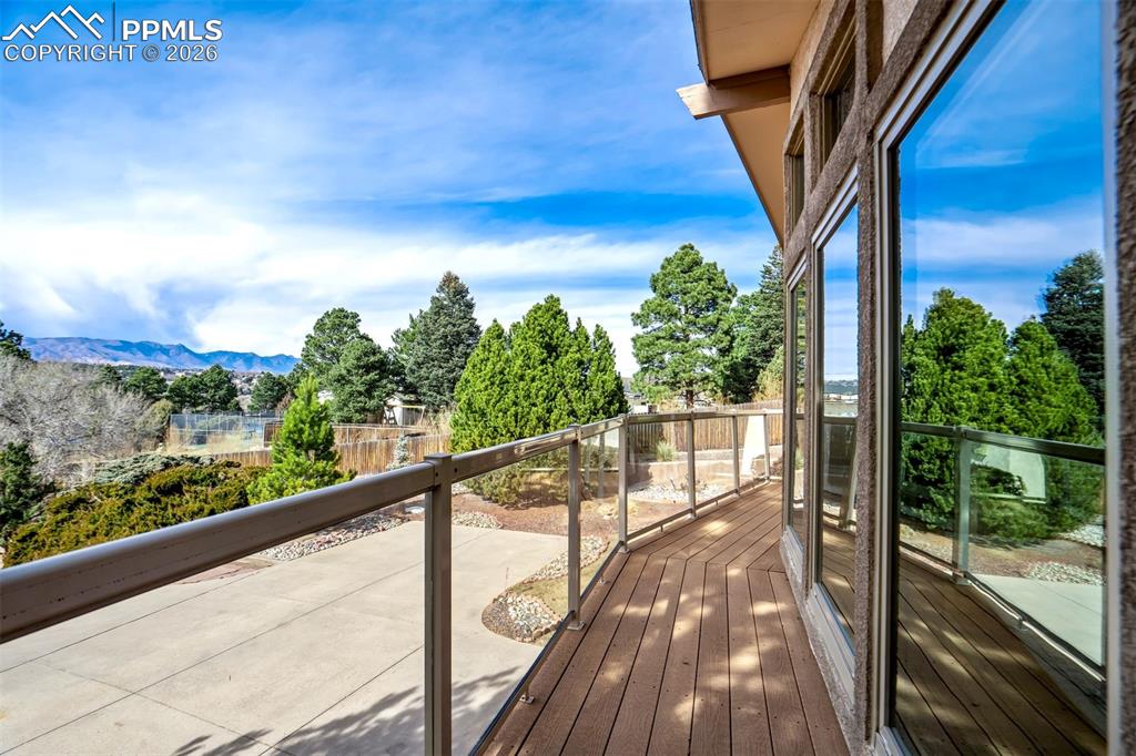 4323 Roundtree Court Colorado Springs CO 80915