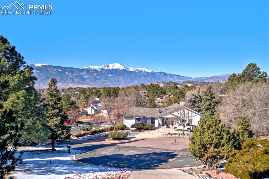 4323 Roundtree Court Colorado Springs CO 80915