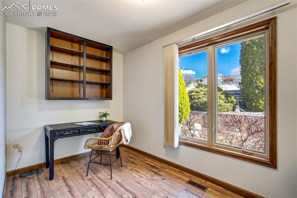 4323 Roundtree Court Colorado Springs CO 80915