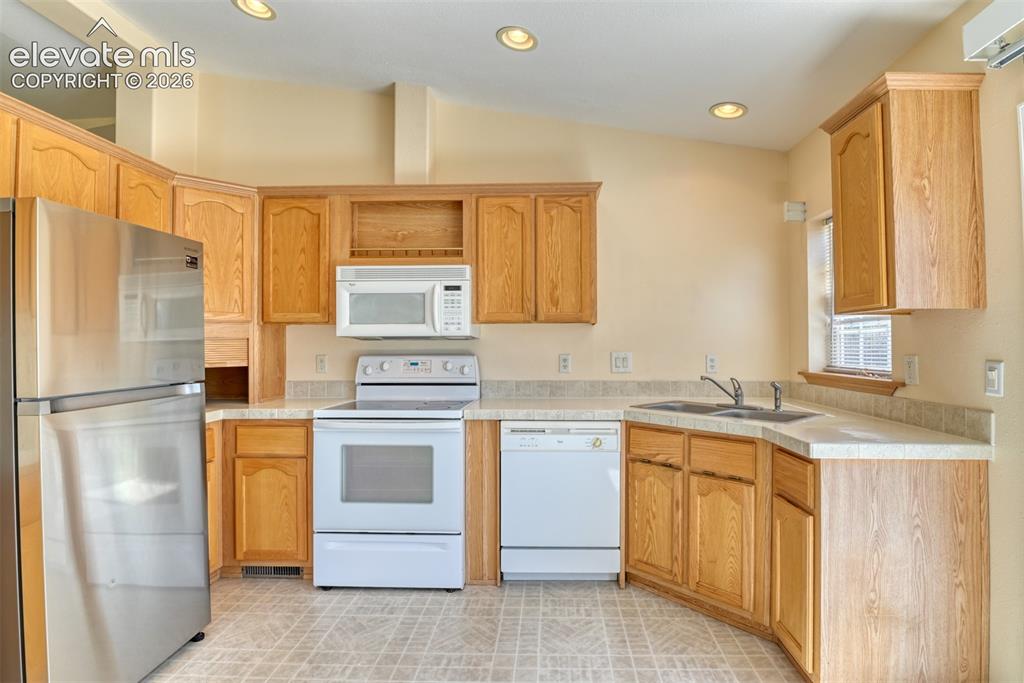 4578 Gray Fox Heights Colorado Springs CO 80922