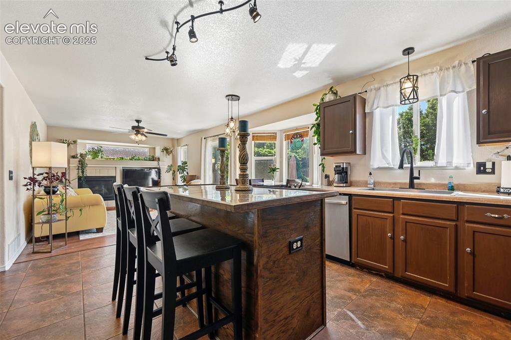 6911 Ketchum Drive Colorado Springs CO 80911